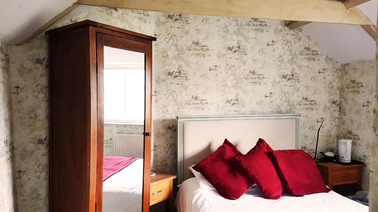 スタンフォード The Royal Oak Duddington Bed & Breakfast エクステリア 写真