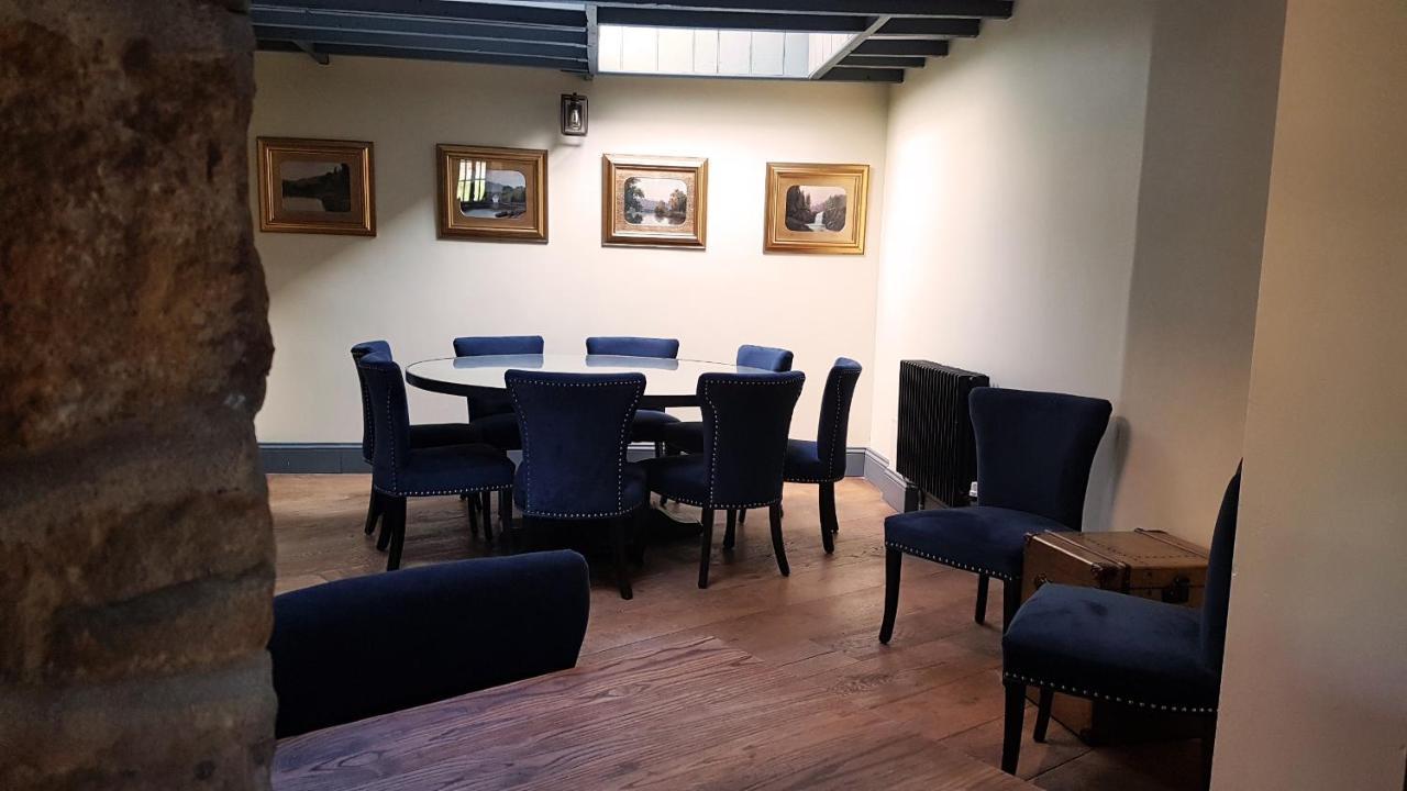 スタンフォード The Royal Oak Duddington Bed & Breakfast エクステリア 写真